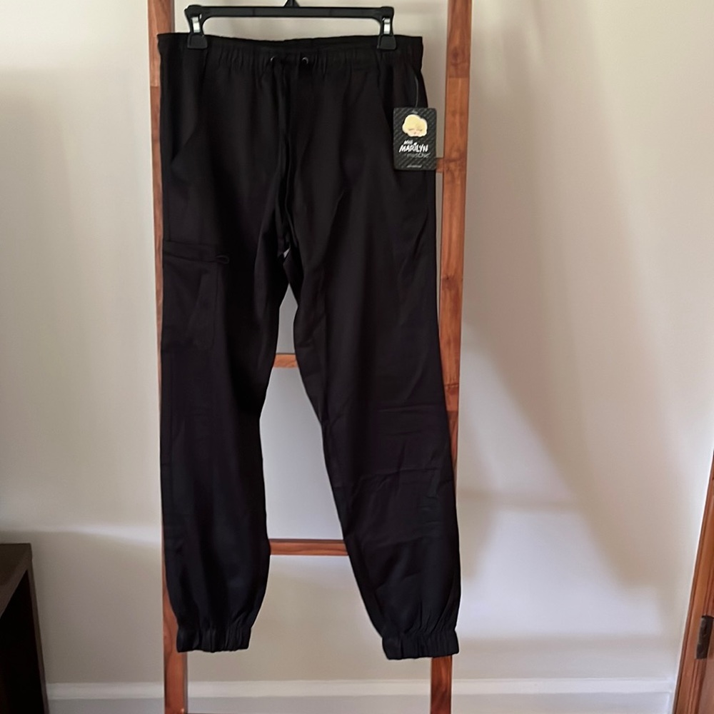 Scrub pants